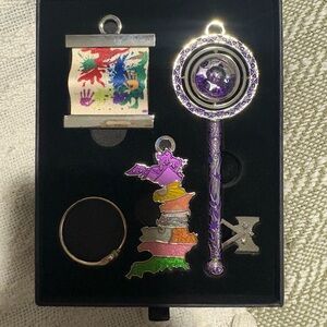 ACOTAR storybook key